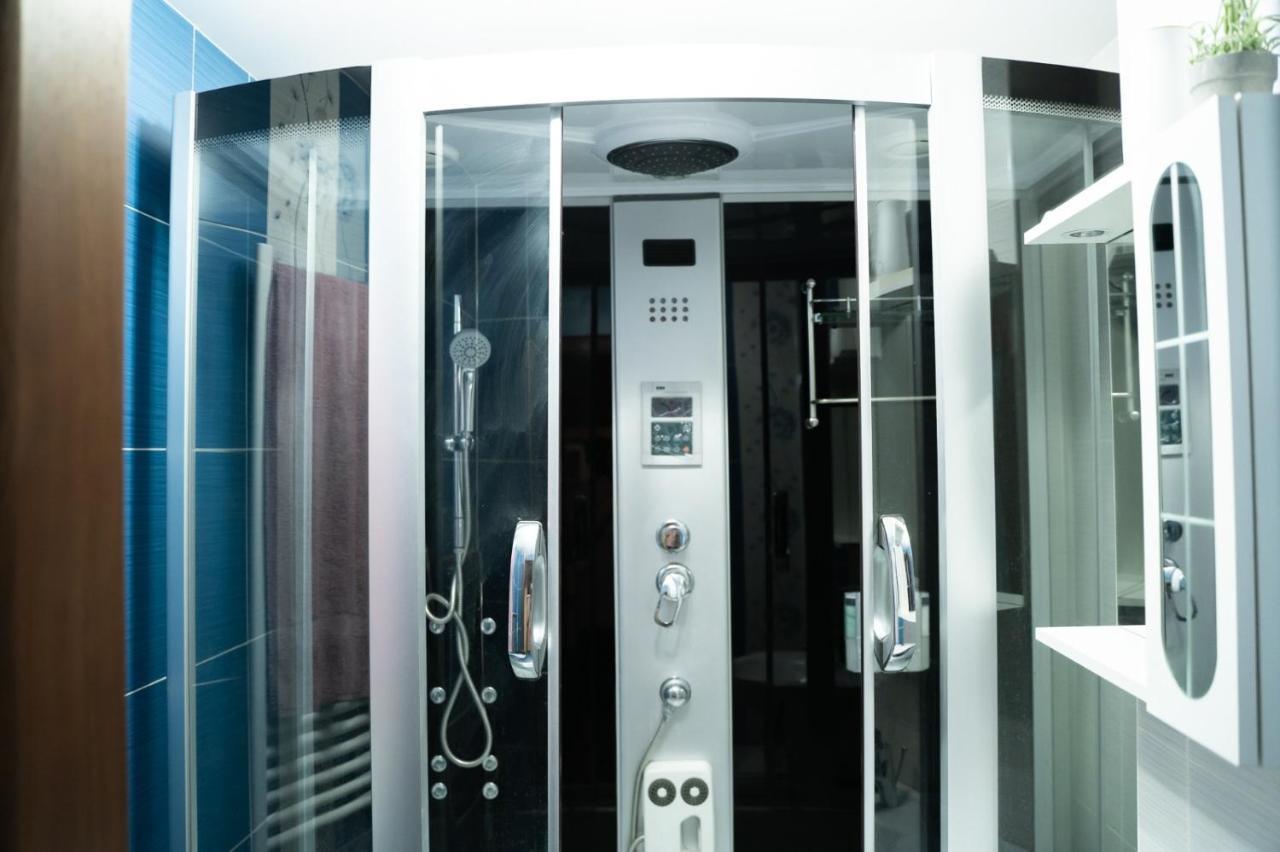 Apartament Luxury Appartement Gura Humorului Buitenkant foto